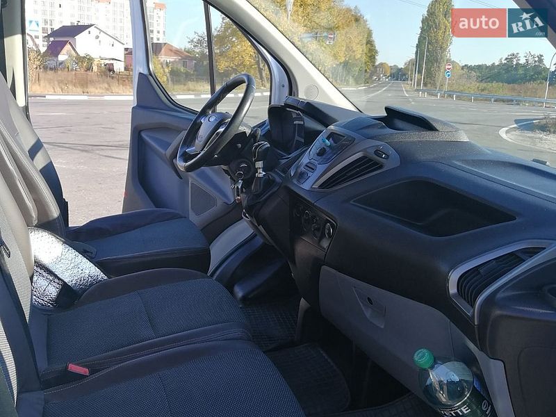 Мінівен Ford Transit Custom 2015 в Чернівцях