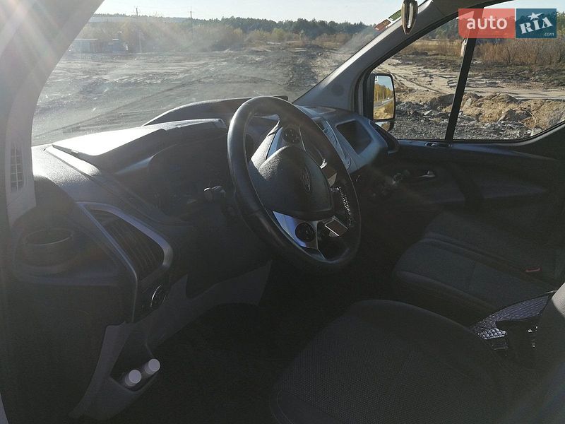 Мінівен Ford Transit Custom 2015 в Чернівцях