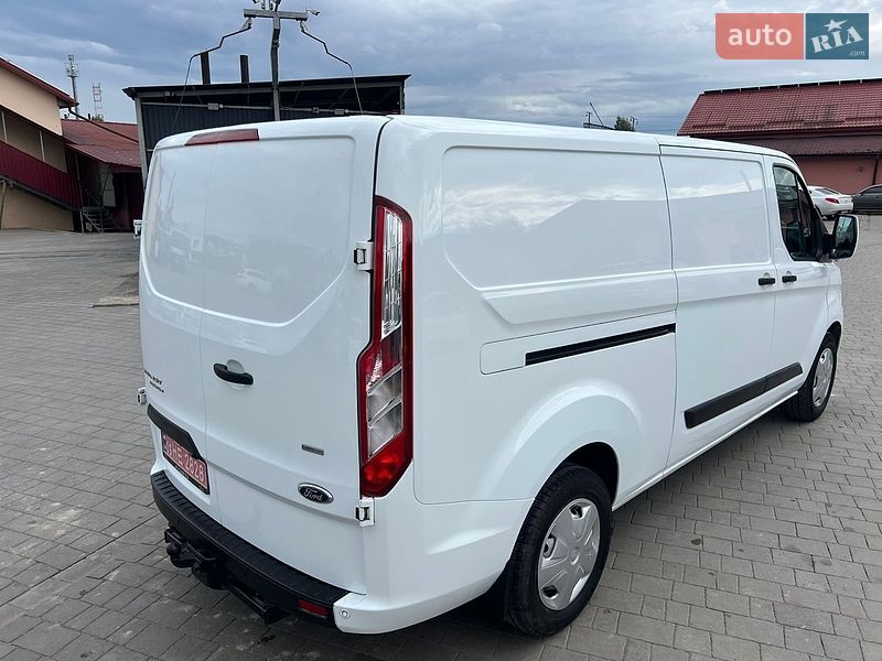 Вантажний фургон Ford Transit Custom 2018 в Бродах