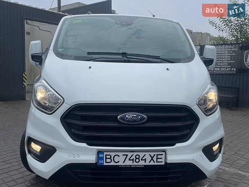 Вантажний фургон Ford Transit Custom 2019 в Львові