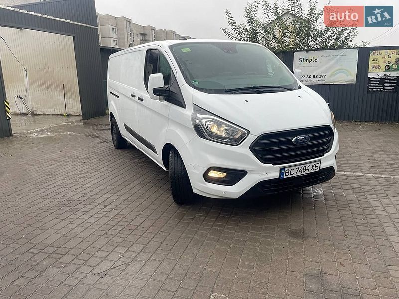Вантажний фургон Ford Transit Custom 2019 в Львові