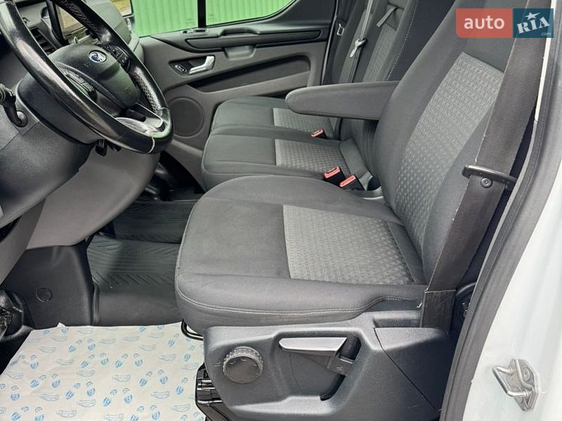 Вантажний фургон Ford Transit Custom 2019 в Полтаві