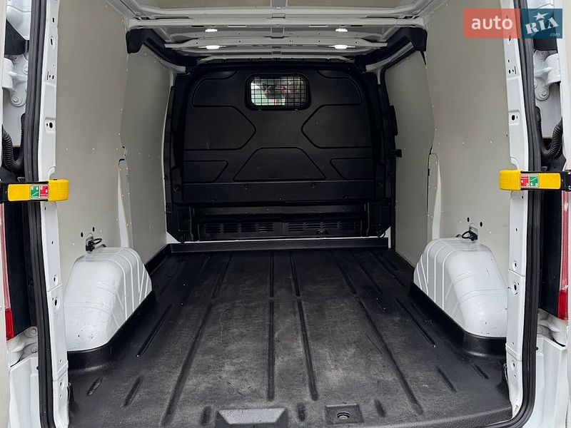 Вантажний фургон Ford Transit Custom 2019 в Полтаві