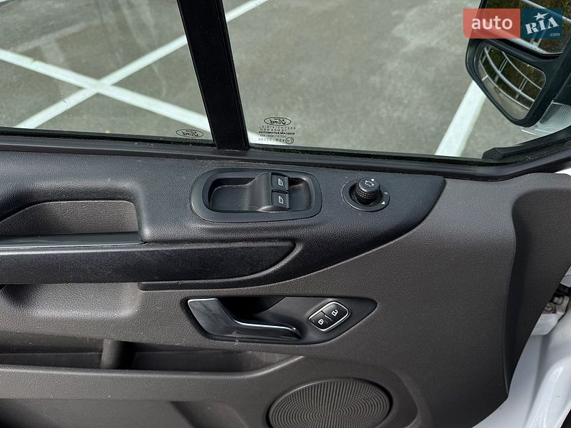 Грузовой фургон Ford Transit Custom 2019 в Киеве