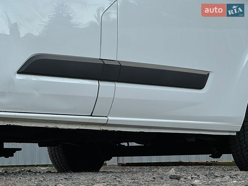 Мінівен Ford Transit Custom 2015 в Самборі