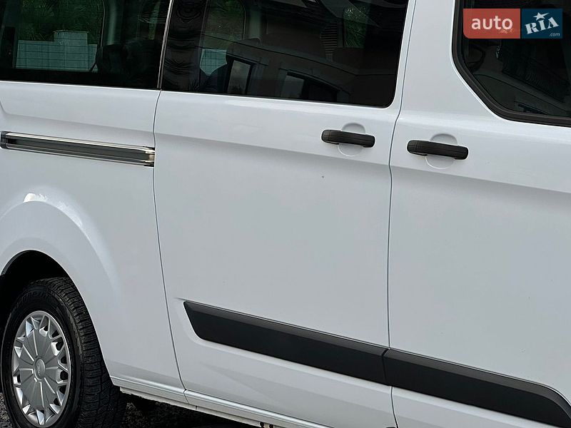 Мінівен Ford Transit Custom 2015 в Самборі