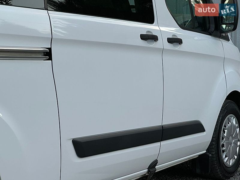 Мінівен Ford Transit Custom 2015 в Самборі