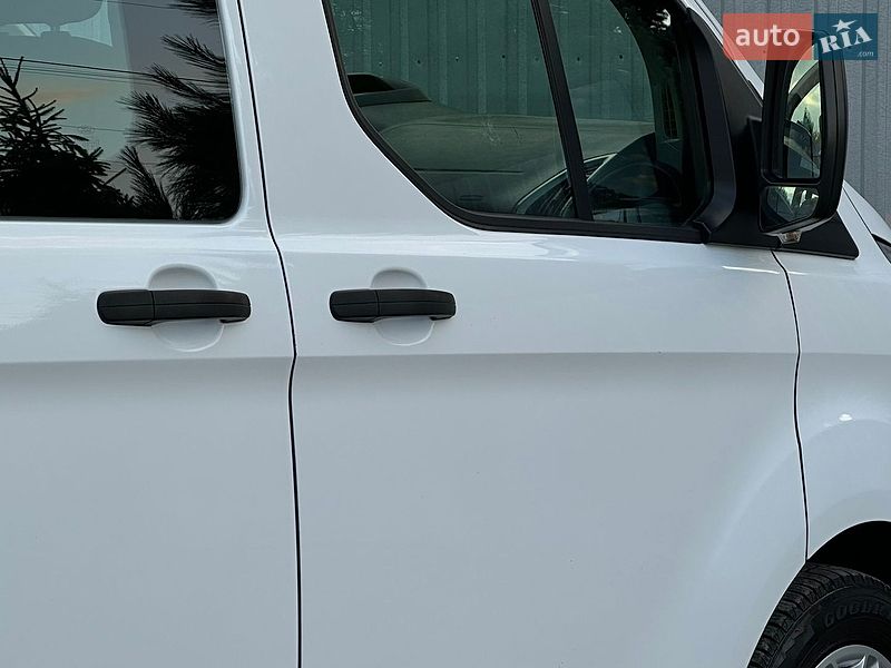 Мінівен Ford Transit Custom 2015 в Самборі
