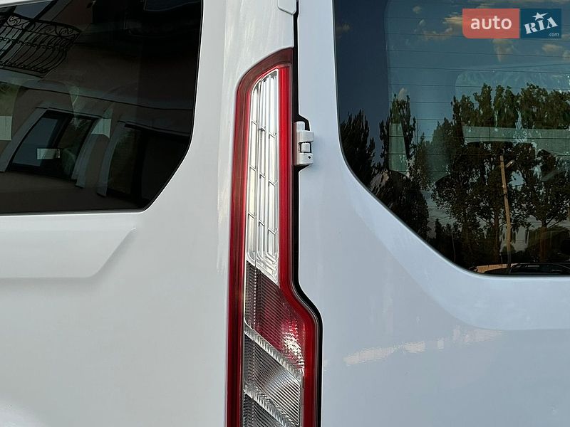 Мінівен Ford Transit Custom 2015 в Самборі