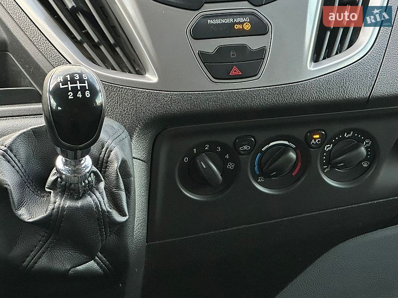 Мінівен Ford Transit Custom 2015 в Самборі