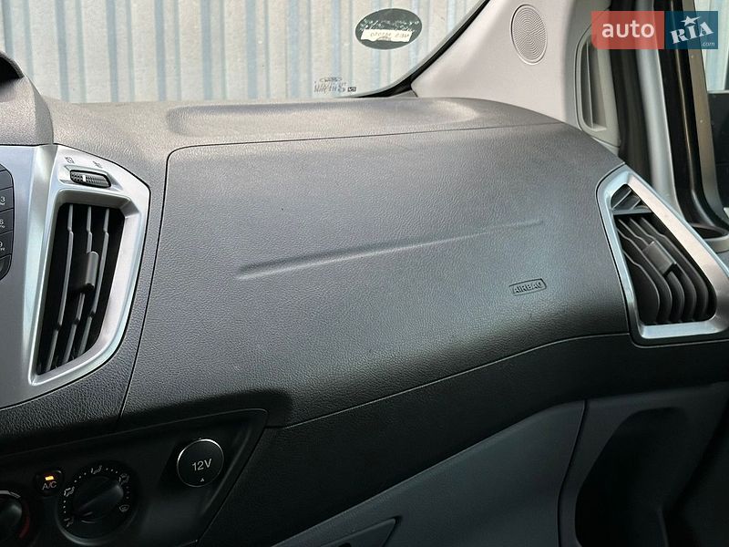 Мінівен Ford Transit Custom 2015 в Самборі