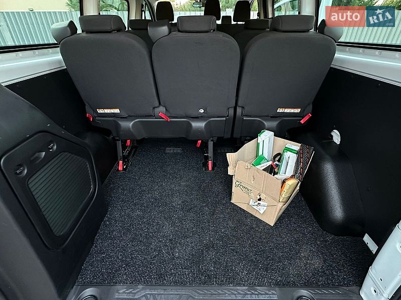 Мінівен Ford Transit Custom 2015 в Самборі