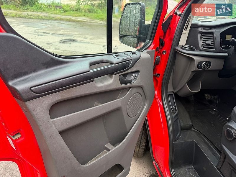 Вантажний фургон Ford Transit Custom 2018 в Рівному