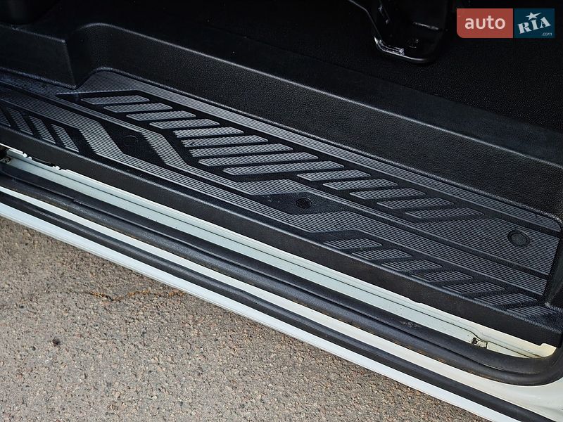 Мінівен Ford Transit Custom 2022 в Дубні