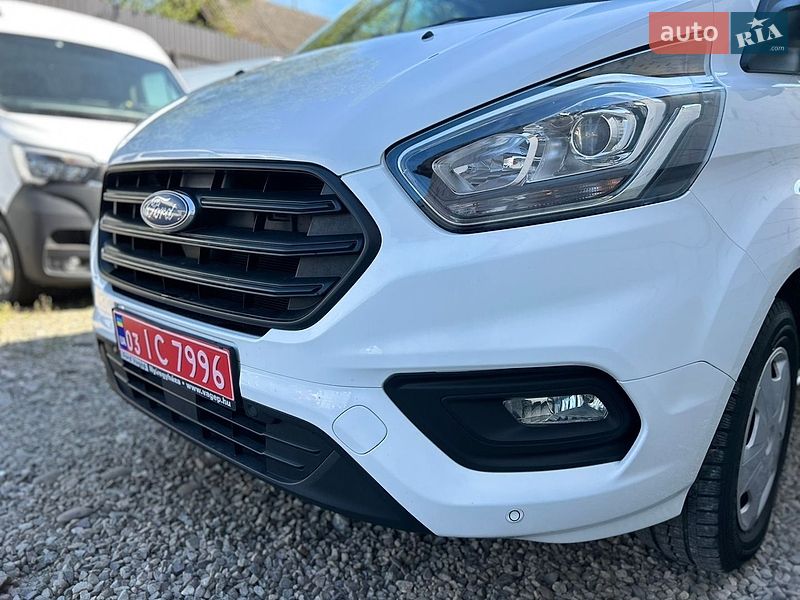 Мінівен Ford Transit Custom 2022 в Хусті