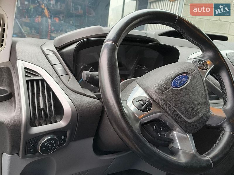 Вантажний фургон Ford Transit Custom 2017 в Ковелі