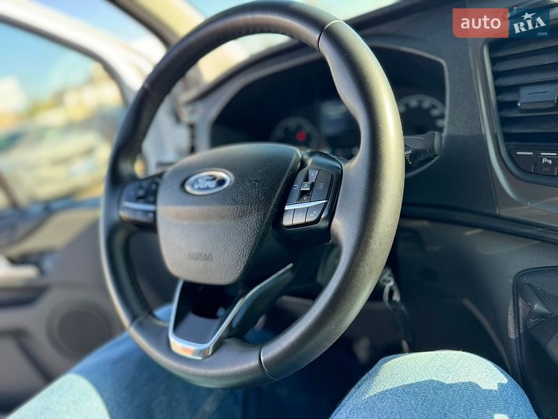 Грузовой фургон Ford Transit Custom 2024 в Киеве