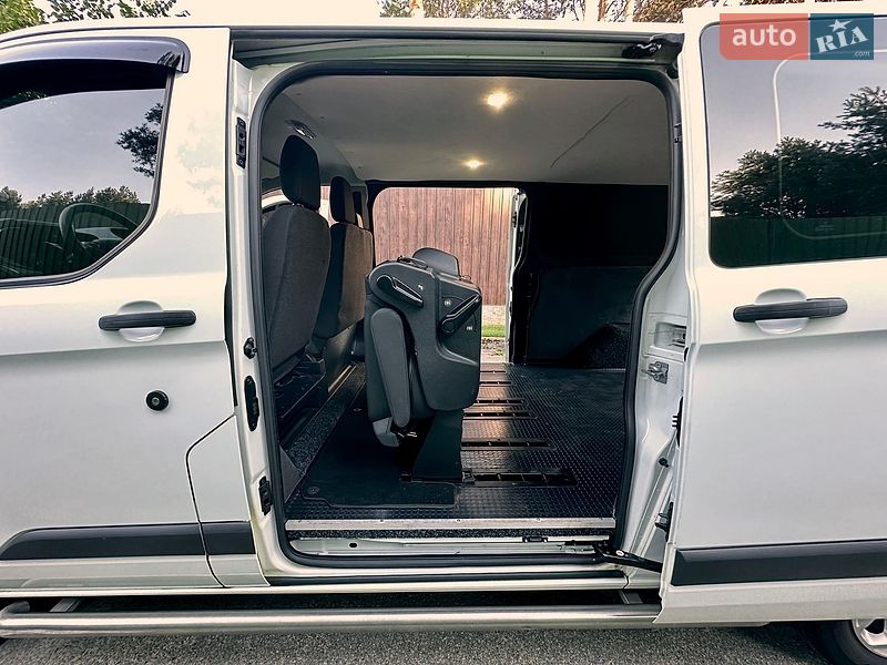 Вантажопасажирський фургон Ford Transit Custom 2014 в Києві