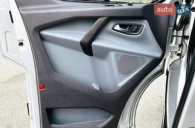 Вантажний фургон Ford Transit Custom 2015 в Києві
