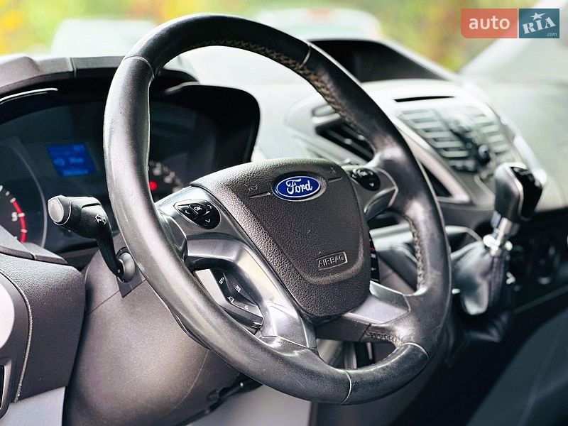 Вантажний фургон Ford Transit Custom 2015 в Києві