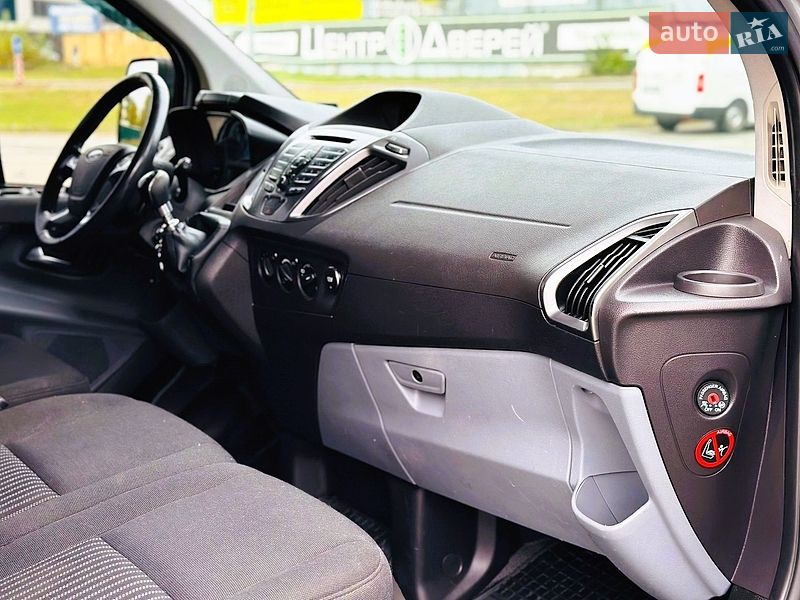 Вантажний фургон Ford Transit Custom 2015 в Києві