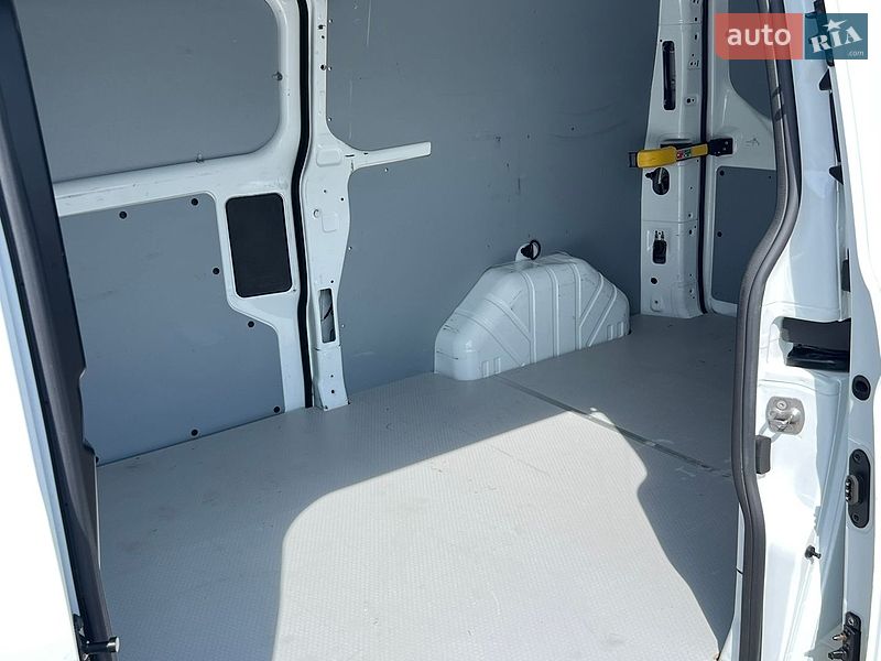 Вантажний фургон Ford Transit Custom 2022 в Лопатині