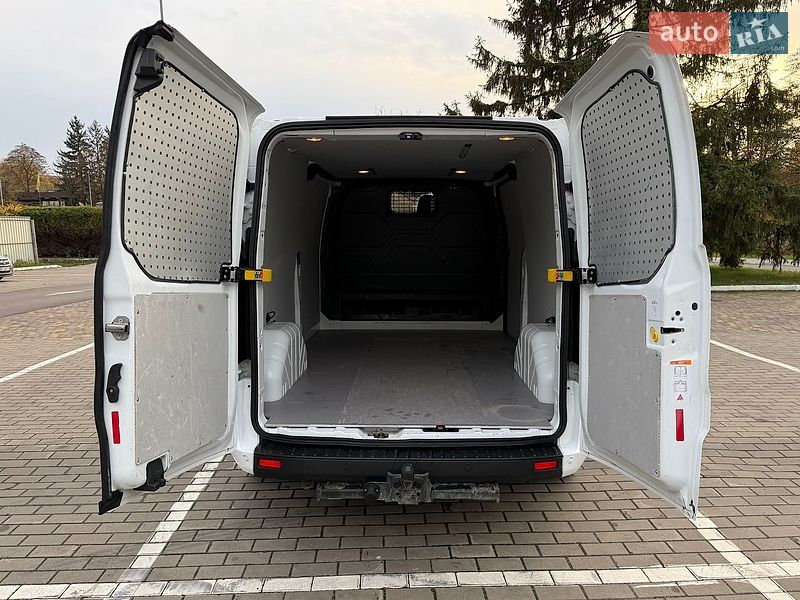 Вантажний фургон Ford Transit Custom 2022 в Луцьку
