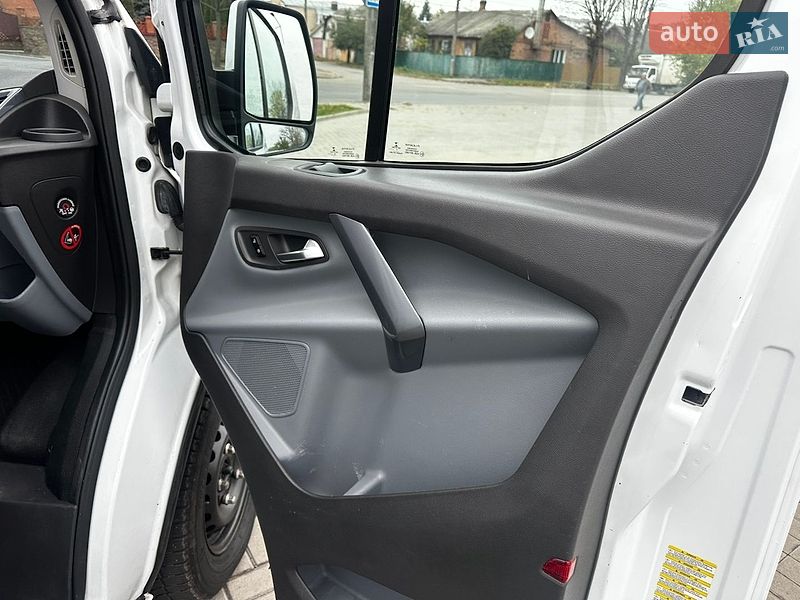 Вантажний фургон Ford Transit Custom 2014 в Житомирі
