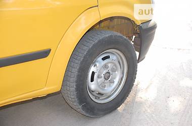 Грузовой фургон Ford Transit 2006 в 