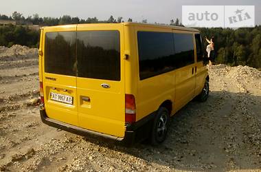 Грузопассажирский фургон Ford Transit 2004 в Ровно