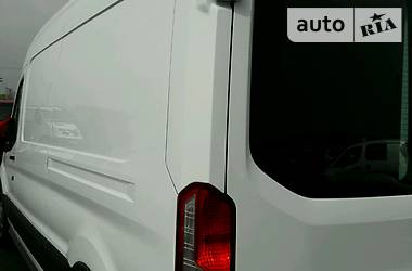 Вантажопасажирський фургон Ford Transit 2015 в Одесі