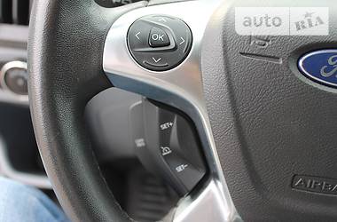 Минивэн Ford Transit 2015 в 