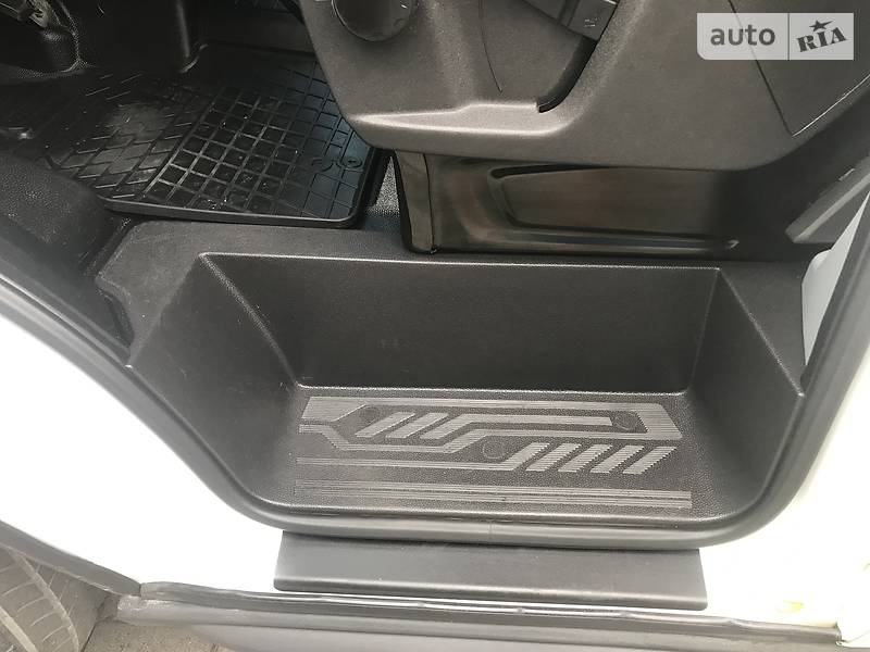 Вантажний фургон Ford Transit 2014 в Дрогобичі