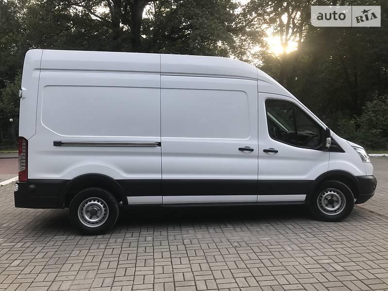 Вантажний фургон Ford Transit 2014 в Дрогобичі