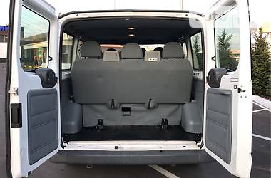 Грузопассажирский фургон Ford Transit 2010 в 