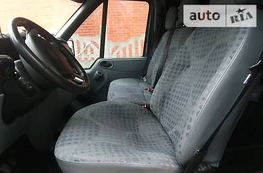 Мінівен Ford Transit 2011 в 