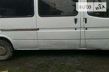 Грузопассажирский фургон Ford Transit 1999 в Рахове