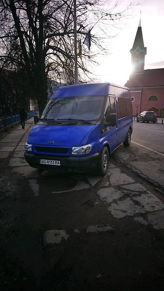 Вантажопасажирський фургон Ford Transit 2005 в Рахові