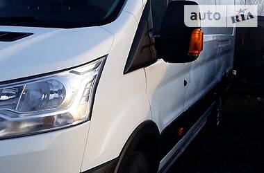 Грузовой фургон Ford Transit 2015 в 