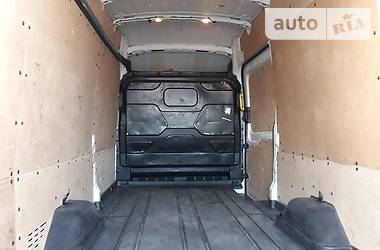 Грузовой фургон Ford Transit 2015 в 