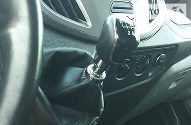 Вантажний фургон Ford Transit 2017 в 