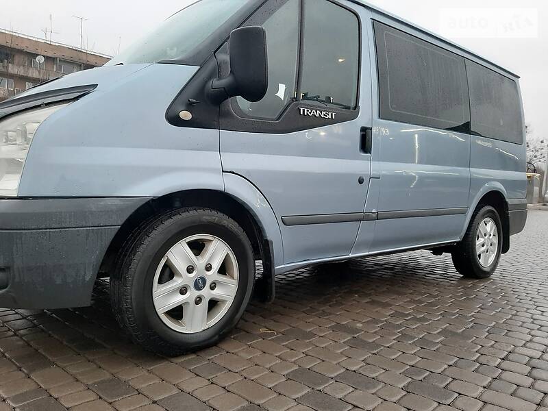 Вантажопасажирський фургон Ford Transit 2007 в Береговому