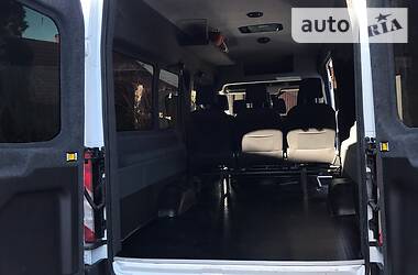 Мінівен Ford Transit 2016 в 