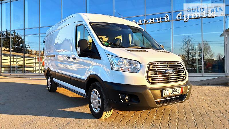 Вантажопасажирський фургон Ford Transit 2018 в Чернівцях