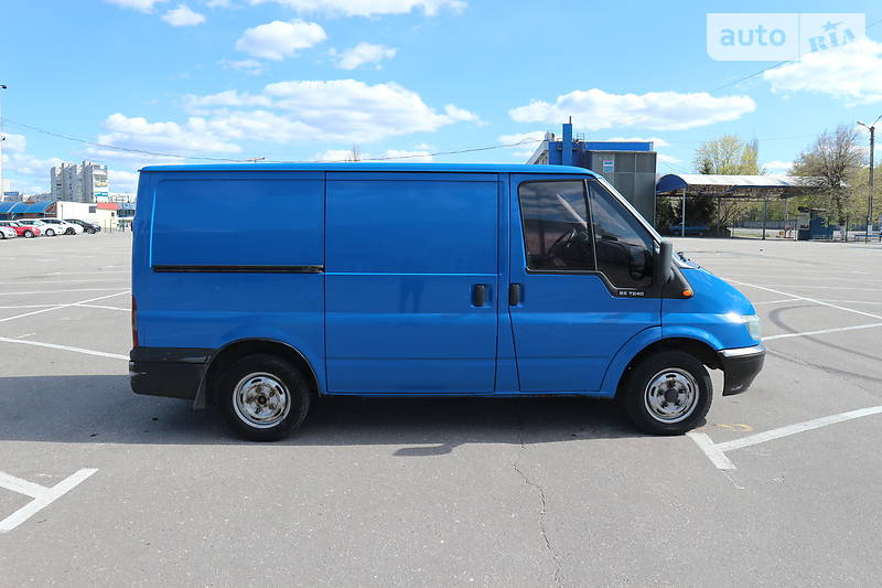 Вантажопасажирський фургон Ford Transit 2004 в Харкові