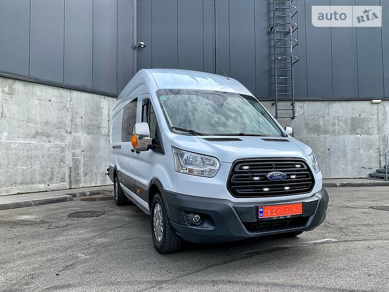 Вантажопасажирський фургон Ford Transit 2016 в Києві