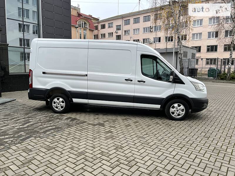 Грузовой фургон Ford Transit 2018 в Луцке