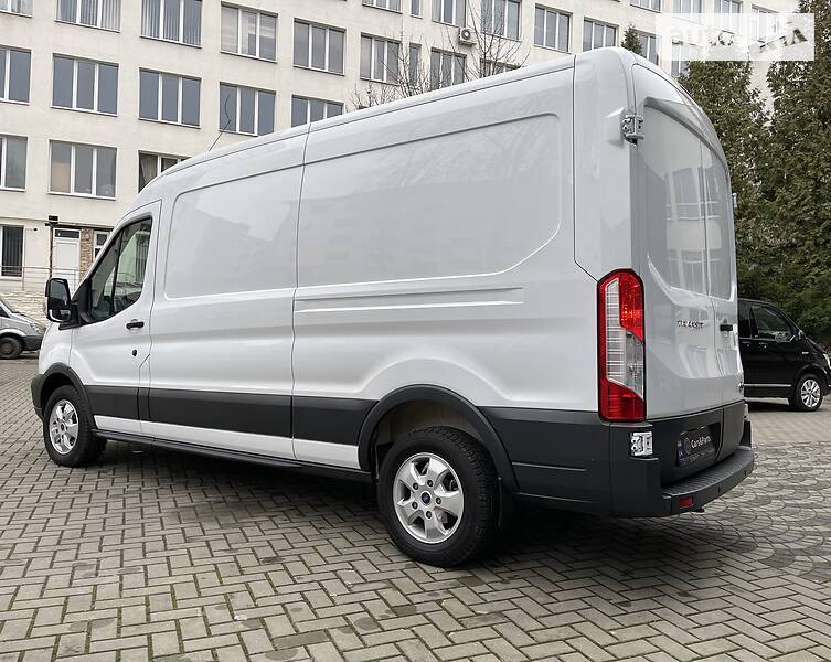 Грузовой фургон Ford Transit 2018 в Луцке