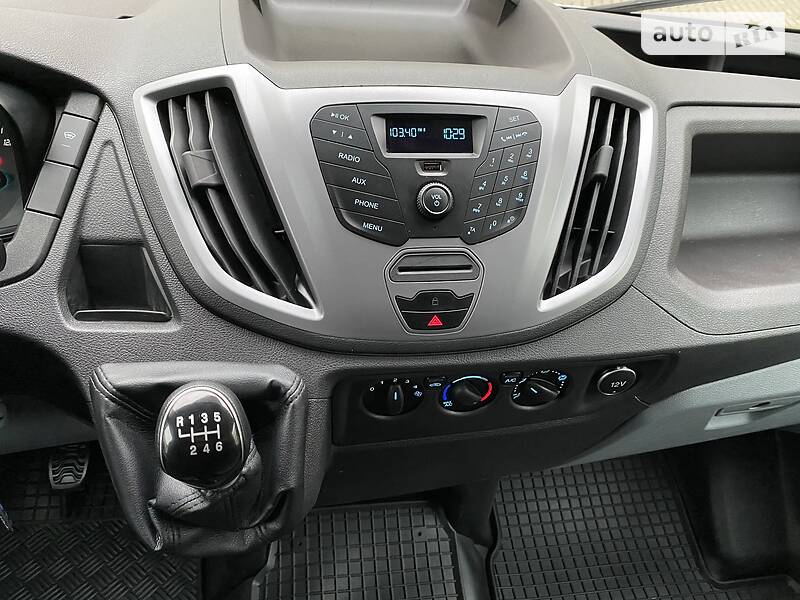 Грузовой фургон Ford Transit 2018 в Луцке