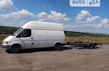 Грузовой фургон Ford Transit 2000 в 